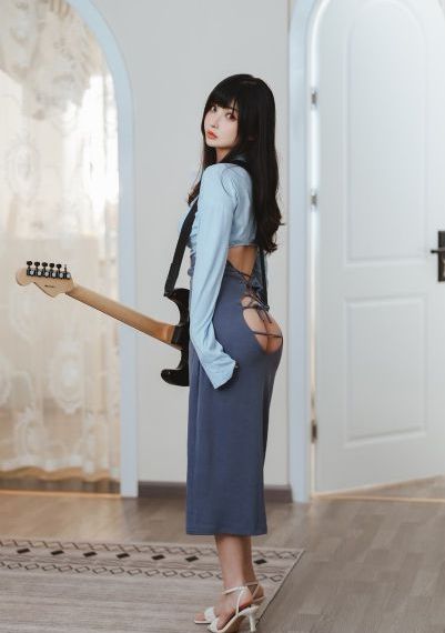 欧美美女白衣吻戏_剧情片电影在线观看