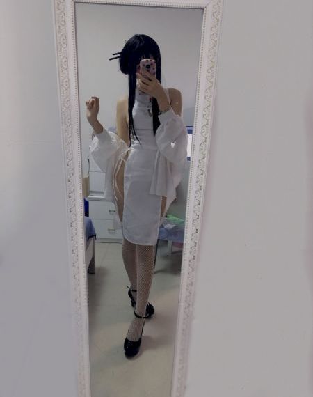 日韩海报女装高清图片_韩国在线观看