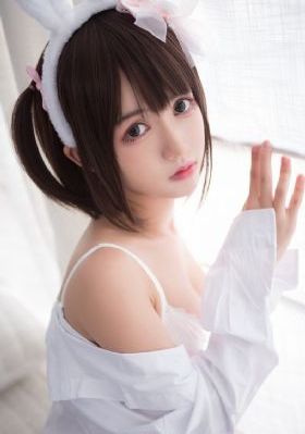 欧美女模特比赛歌曲_4K免费播放