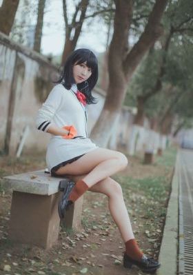 欧美少女穿搭_剧情片完整视频观看