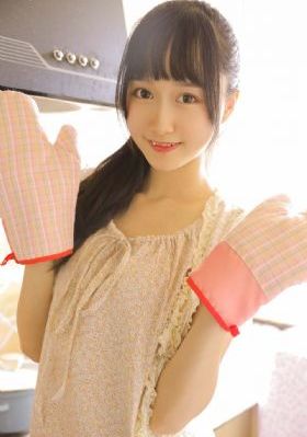 日韩中文制服丝袜_超清HD在线观看