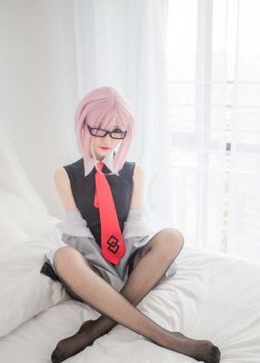 头像欧美男生高级感_免费高清观看